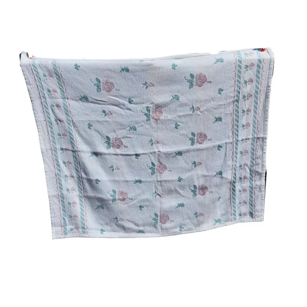 Vintage Floral Cottagecore Throw Blanket 58x46 Pink‎ Green Roses Retro